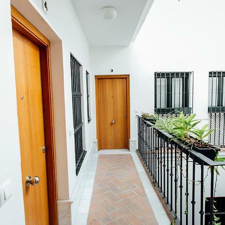 Appartamento Bright Duplex W/ Terrace Siviglia Esterno foto