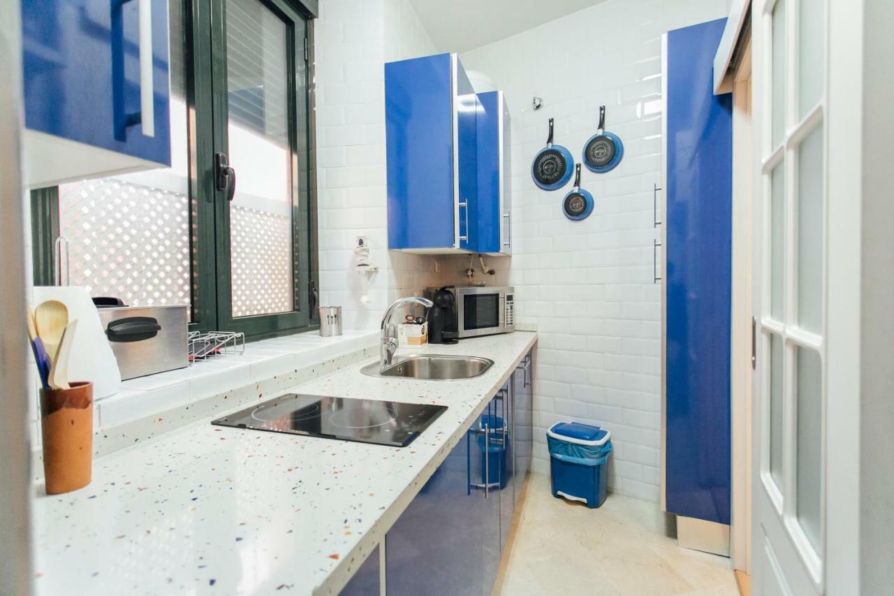 Appartamento Bright Duplex W/ Terrace Siviglia Esterno foto