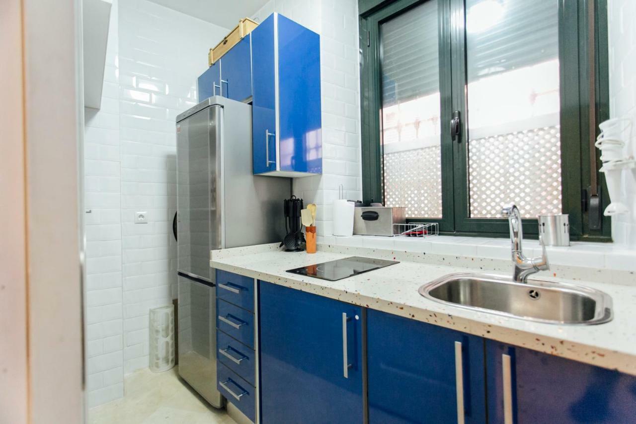 Appartamento Bright Duplex W/ Terrace Siviglia Esterno foto
