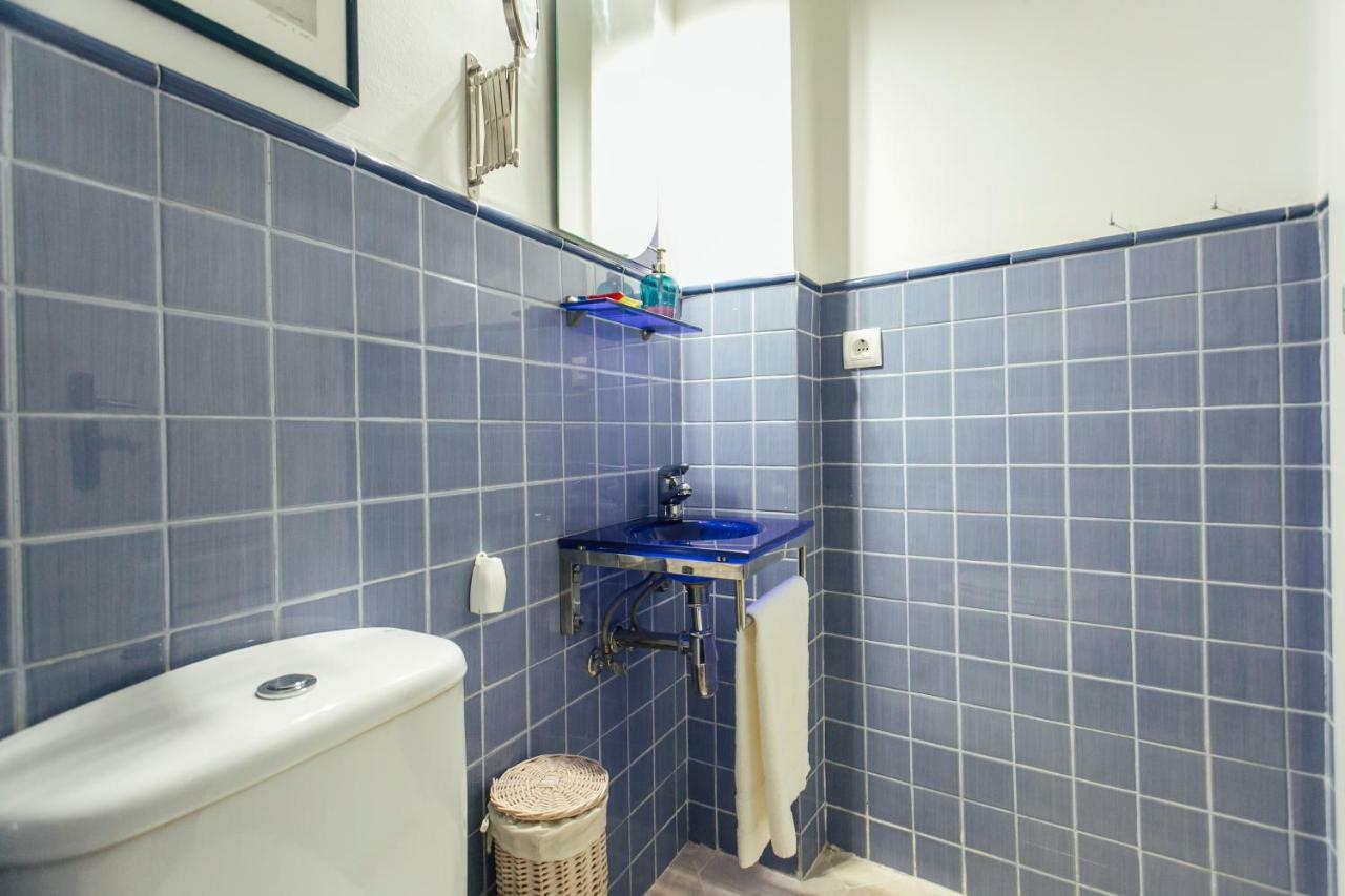 Appartamento Bright Duplex W/ Terrace Siviglia Esterno foto